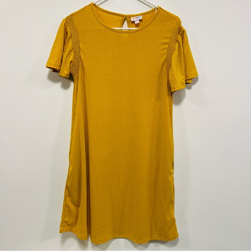 LulaRoe mustard dress! Ruffle dress with pockets! Women’s size small!
